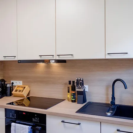 Uniqe Naehe Und Sky Tv Apartman *