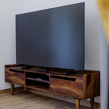 Uniqe Naehe Und Sky Tv Apartman *