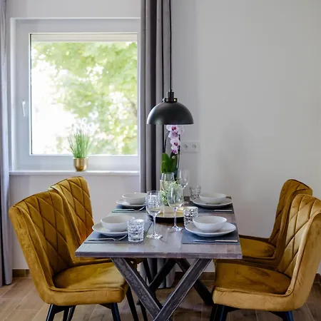 Uniqe Naehe Und Sky Tv Apartman *